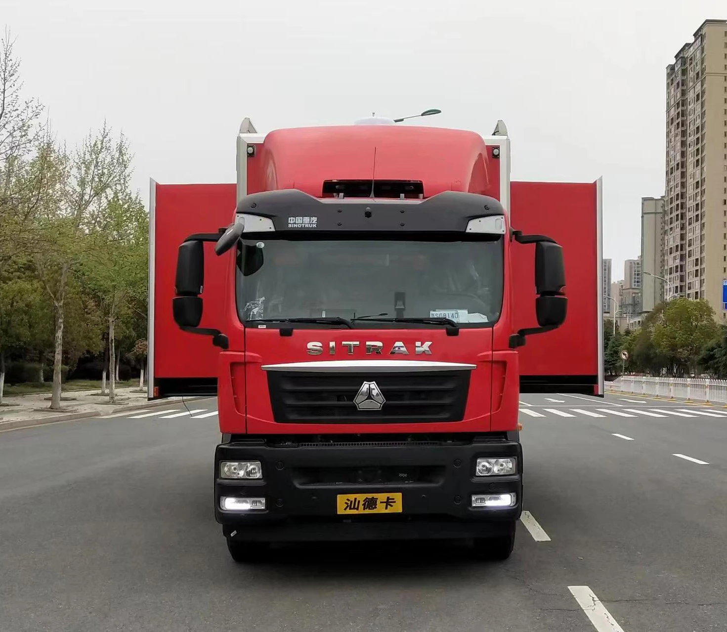 Emergency Accommodation Truck — published model photograph 3
