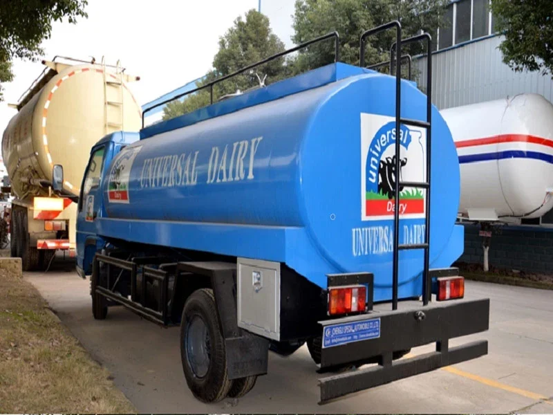 CLW Foton 3 m³ Milk Tanker — reference view 3
