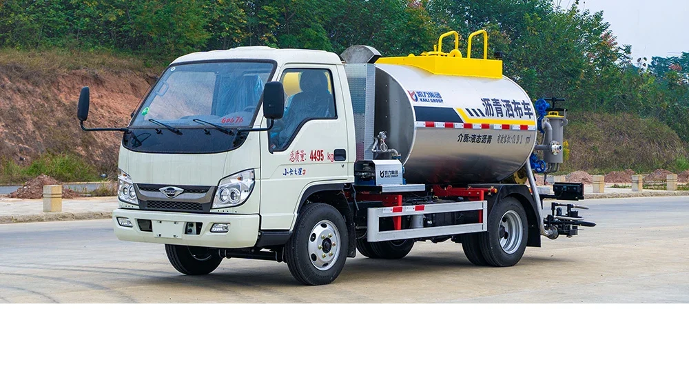 Kaili Foton 3 m³ Asphalt Distributor — reference view 2