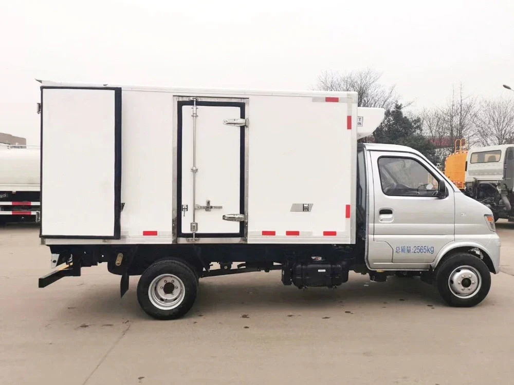 Hongyu Changan Shenqi T20 Refrigerated Truck — reference view 3