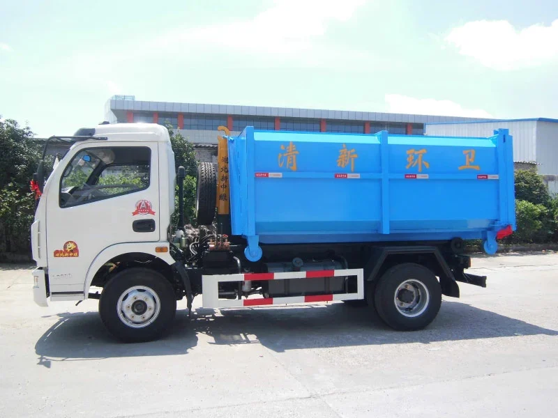 CLW Dongfeng 5 m³ Hook Loader — reference view 2