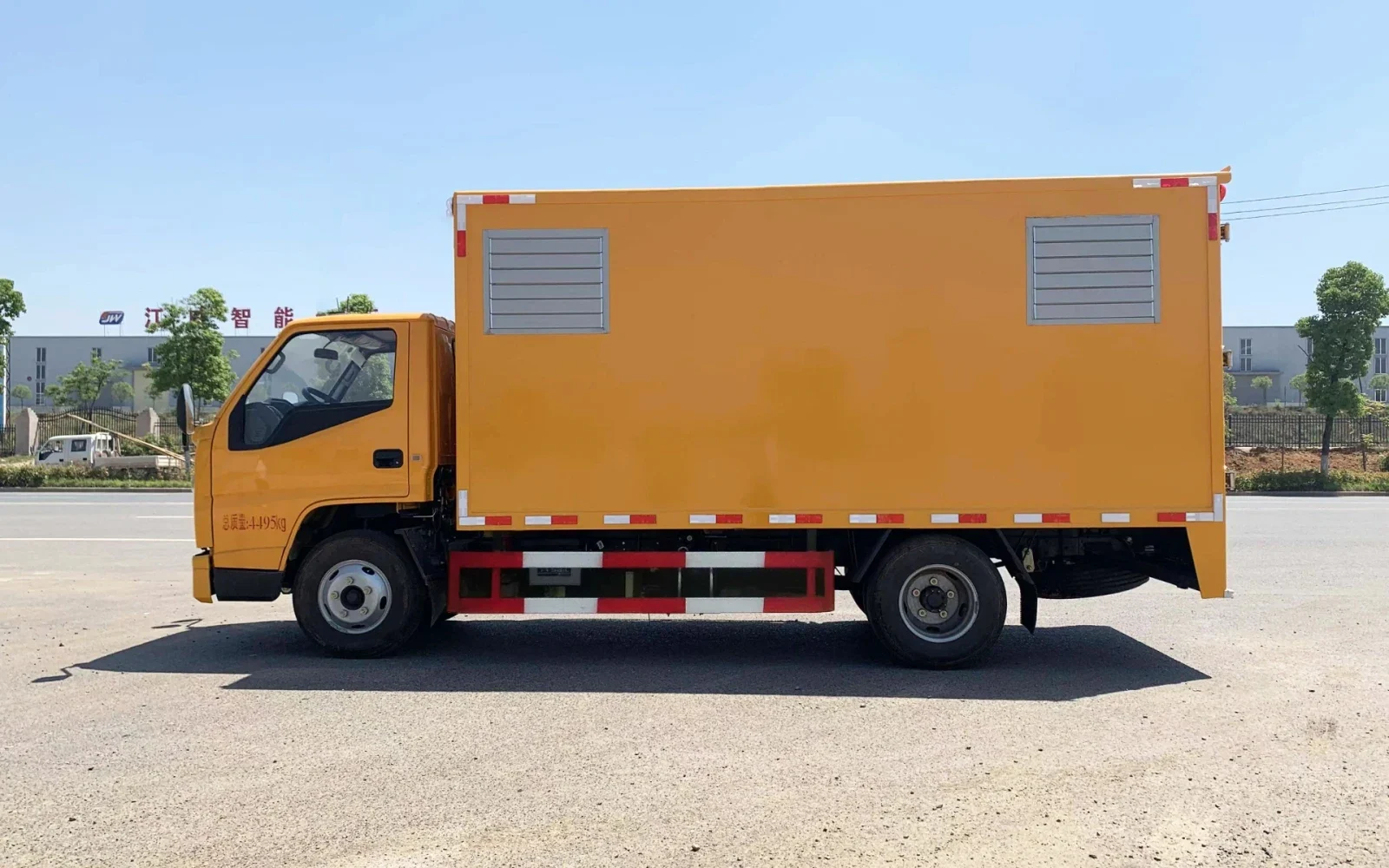 Hongyu JMC Mobile Power Supply Truck — reference view 2