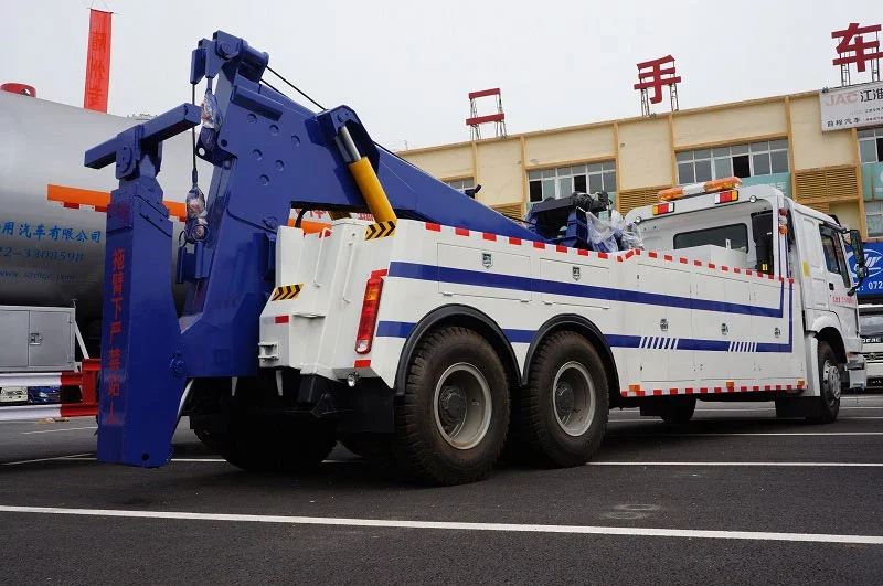 CLW HOWO Heavy Tow Truck — reference view 3