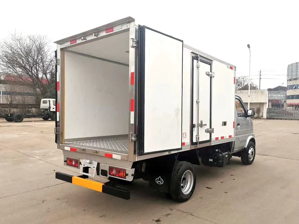 Hongyu Changan Shenqi T20 Refrigerated Truck — reference view 4