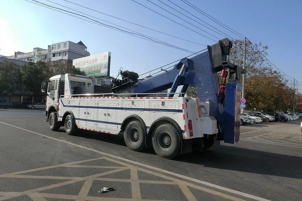 Hongyu HOWO Four-Axle Heavy Recovery Truck — reference view 3