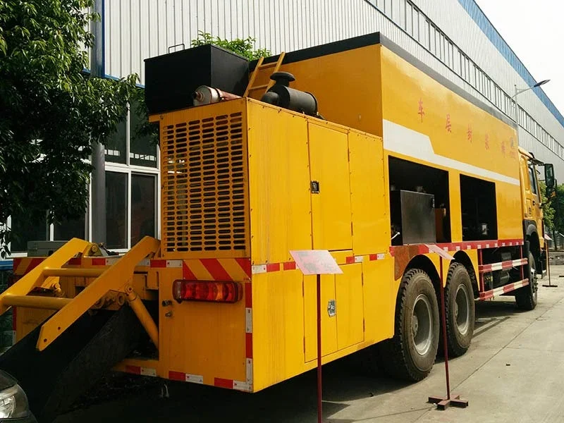 CLW HOWO Slurry Seal Truck — reference view 2