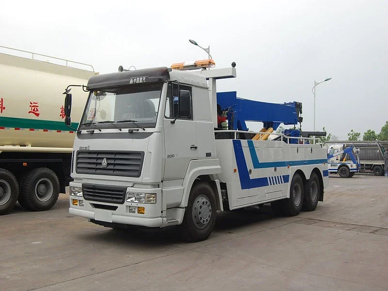 CLW HOWO Heavy Tow Truck — reference view 2