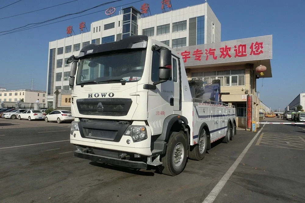Hongyu HOWO Four-Axle Heavy Recovery Truck — reference view 4